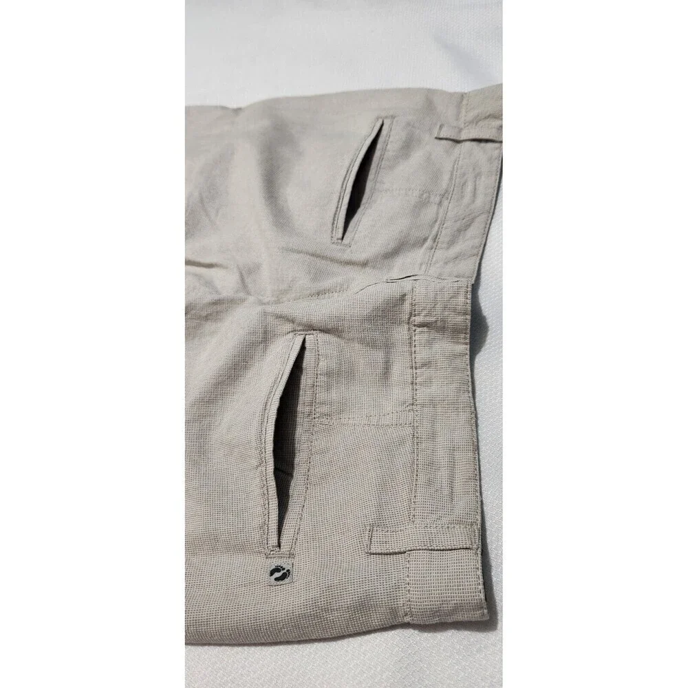 Hang Ten Shorts Size 36 Color Beige 100% Cotton With Pockets